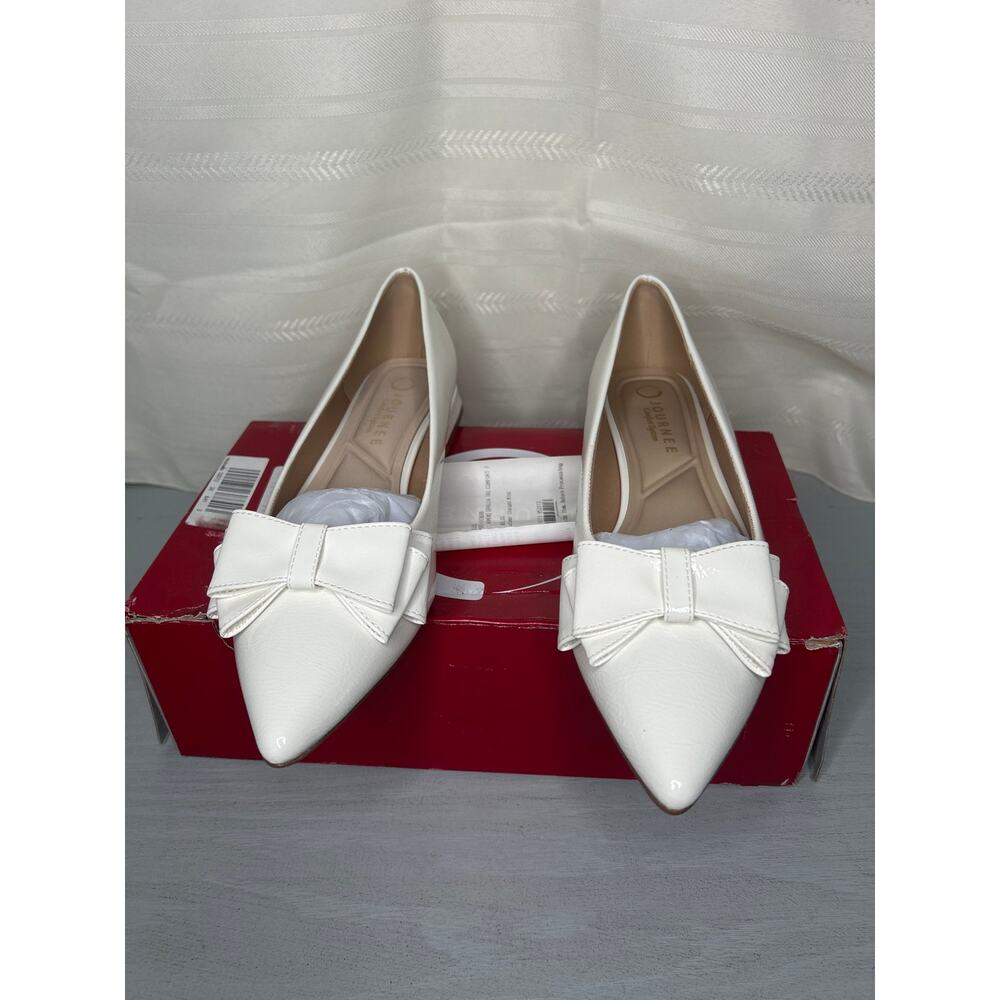 Journee Collection Ophelia Patent Pointed Toe Ballet Flats White Size 9M - Picture 7 of 15